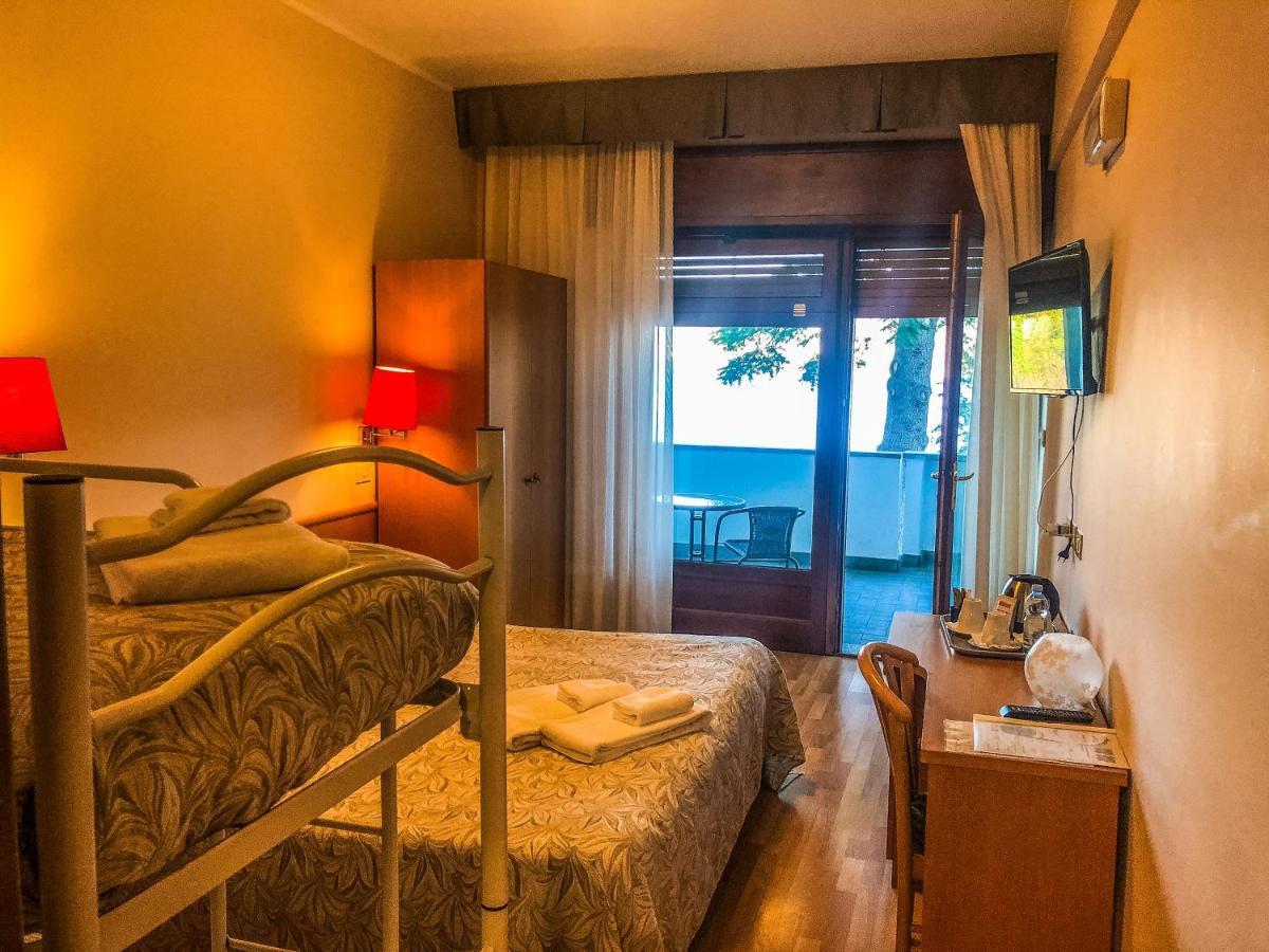 Hotel Chalet Del Lago Авильяна Экстерьер фото