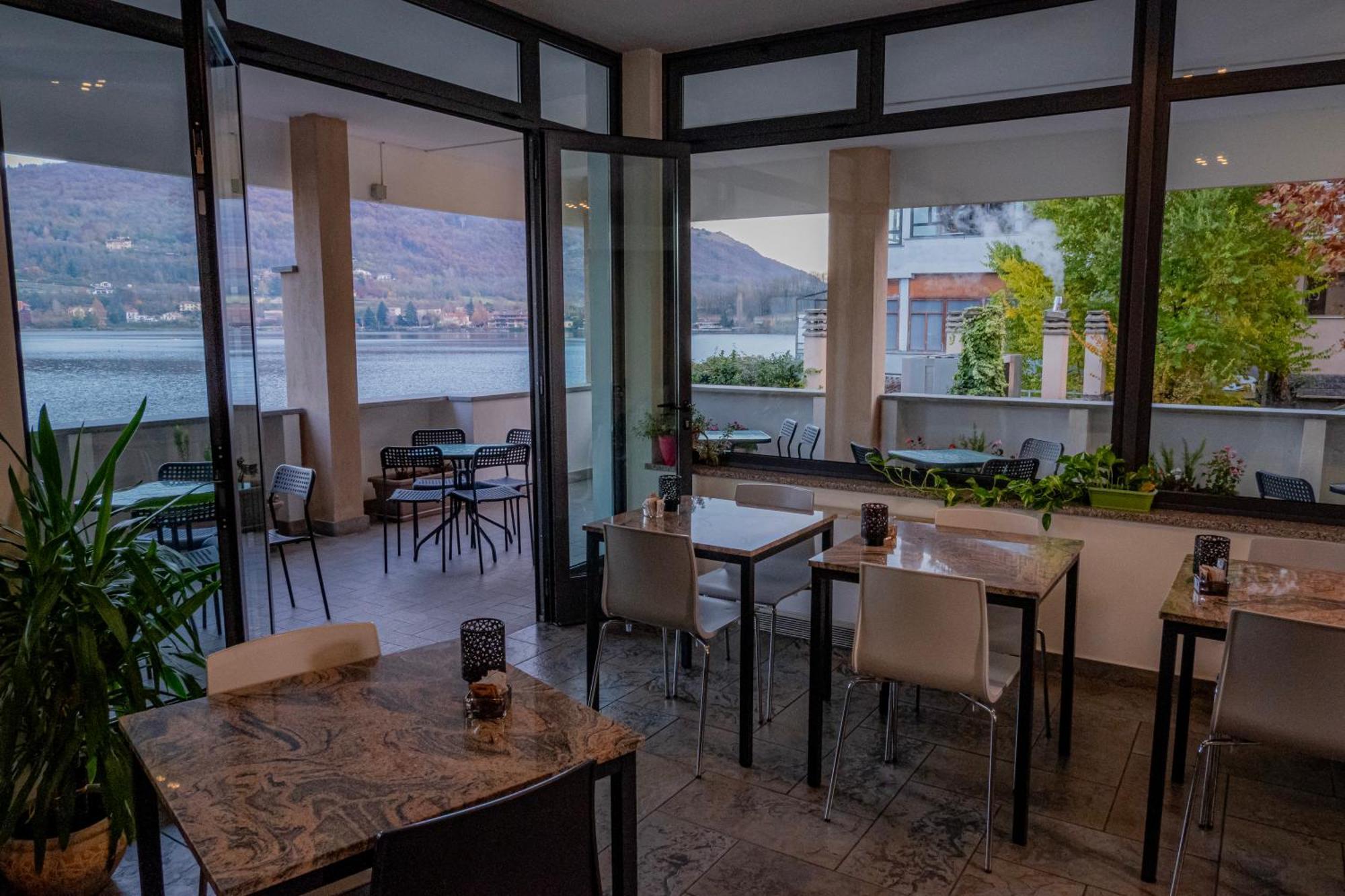Hotel Chalet Del Lago Авильяна Экстерьер фото