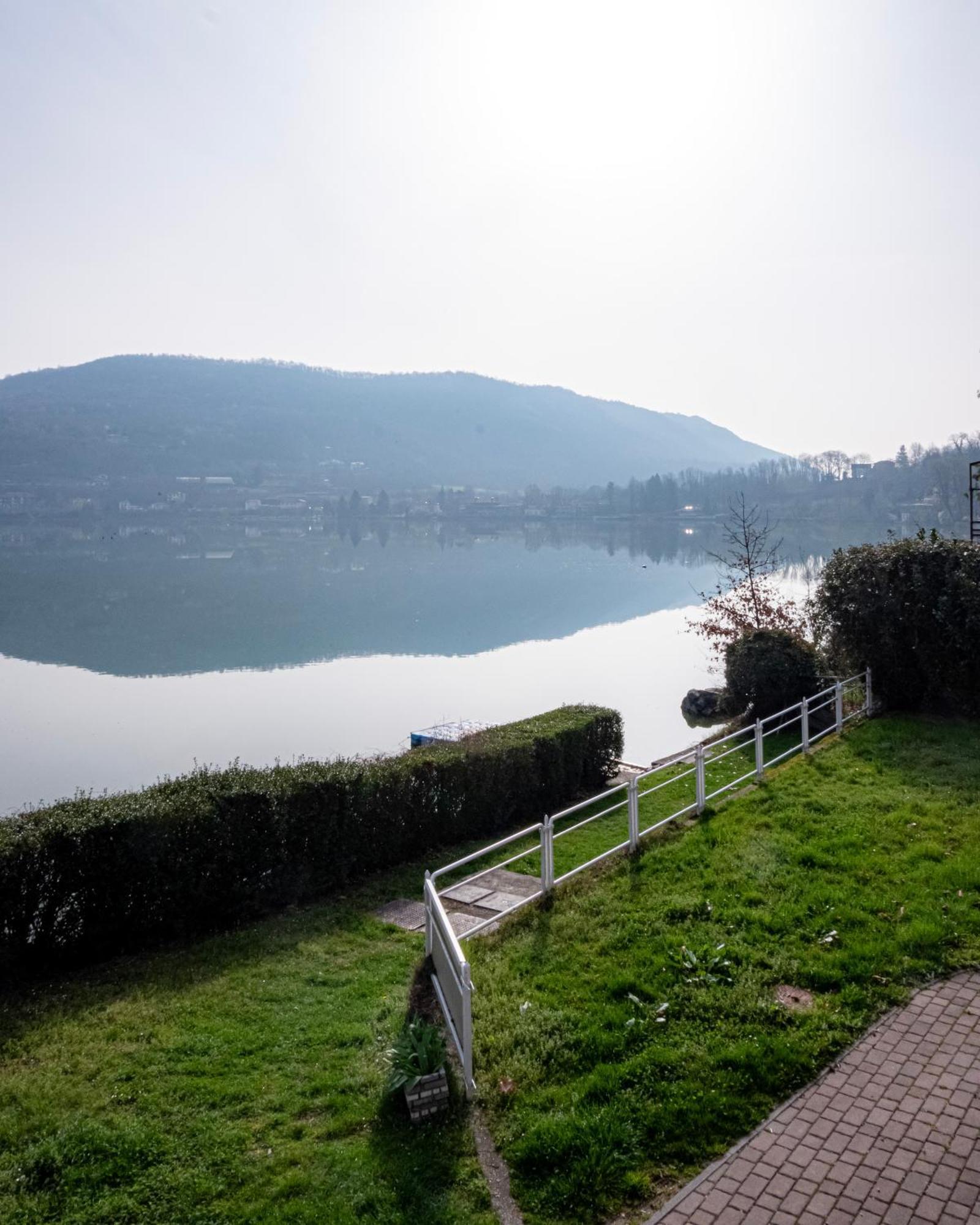 Hotel Chalet Del Lago Авильяна Экстерьер фото